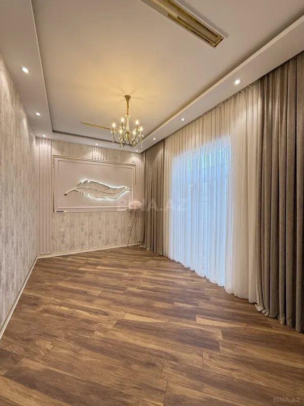 Satılır 4 otaqlı həyət evi 180 m²