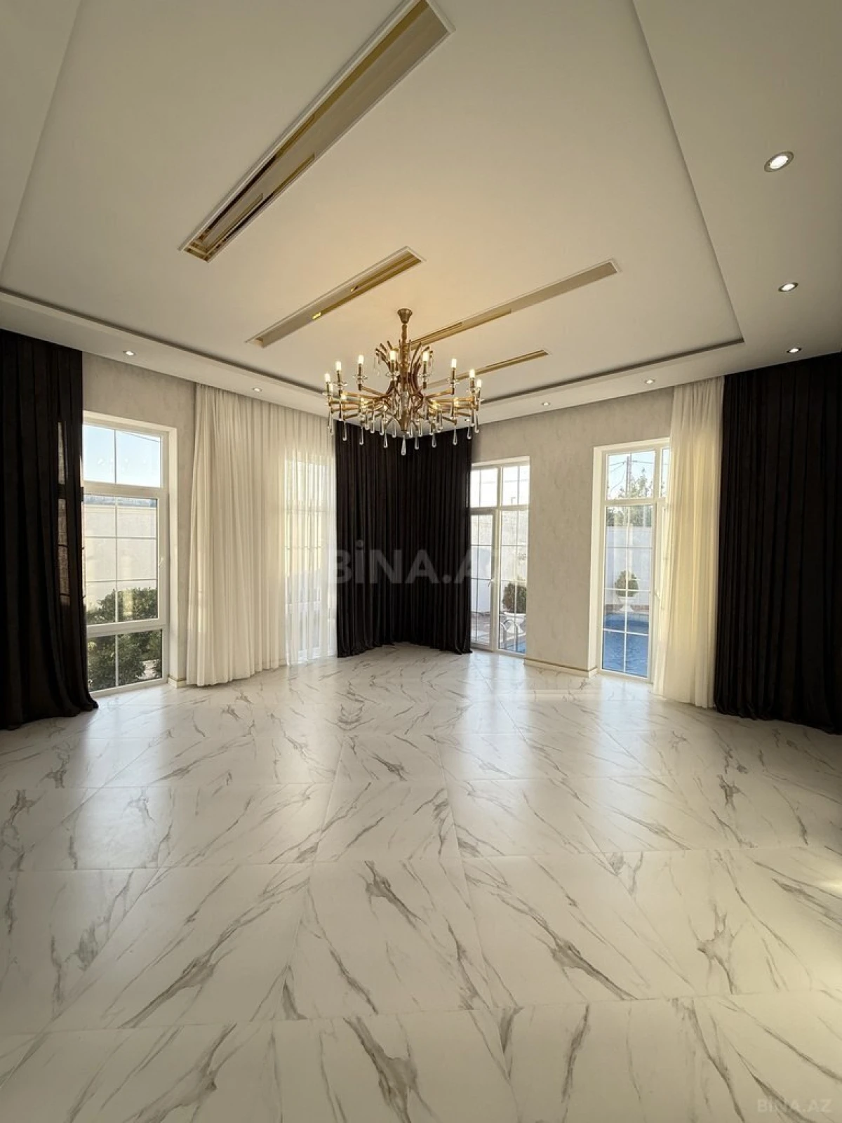 Satılır 4 otaqlı həyət evi 180 m²