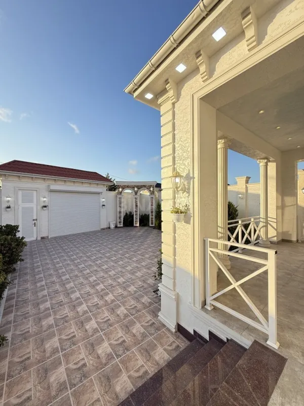 Satılır 4 otaqlı həyət evi 180 m²