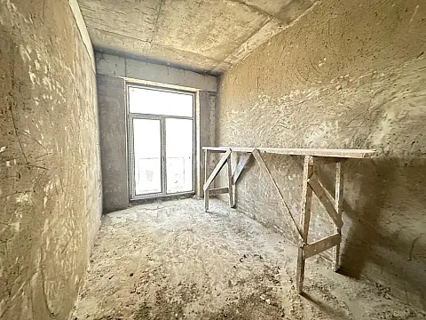 Satılır 2 otaqlı mənzil 93.6 m²