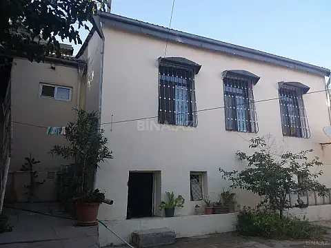 Satılır 4 otaqlı həyət evi 200 m² — Bakı, Badamdar 4 otaq 200.00 m²