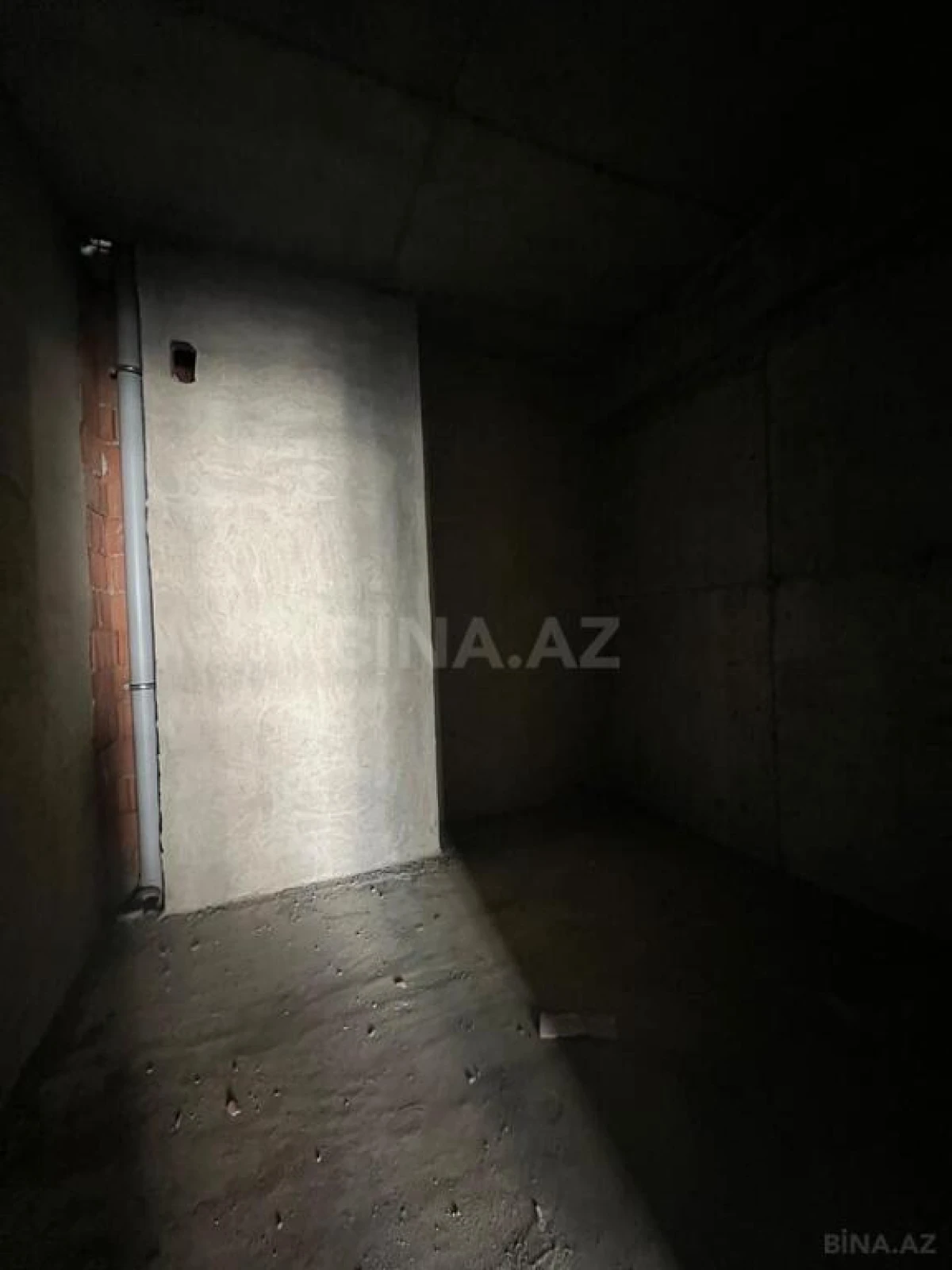 Satılır 3 otaqlı mənzil 153 m²
