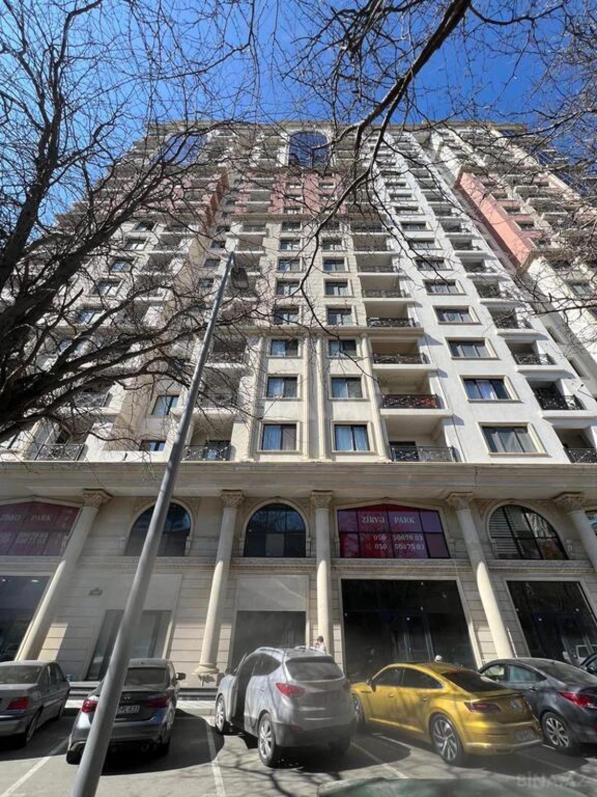 Satılır 3 otaqlı mənzil 153 m²