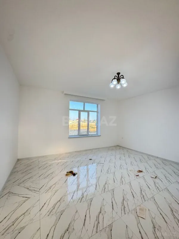 Satılır 5 otaqlı həyət evi 330 m²