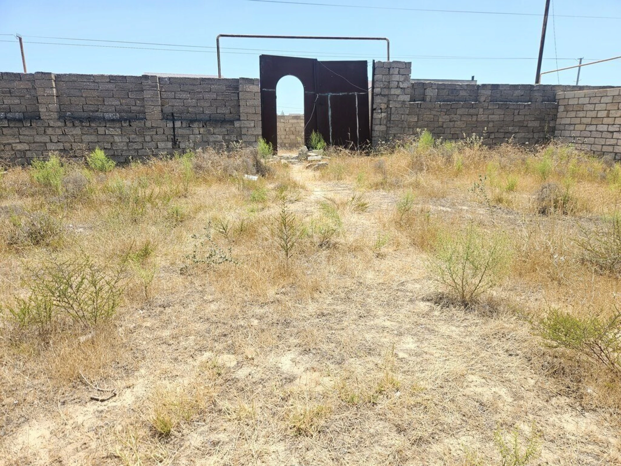 Satılır torpaq sahəsi 4 m²