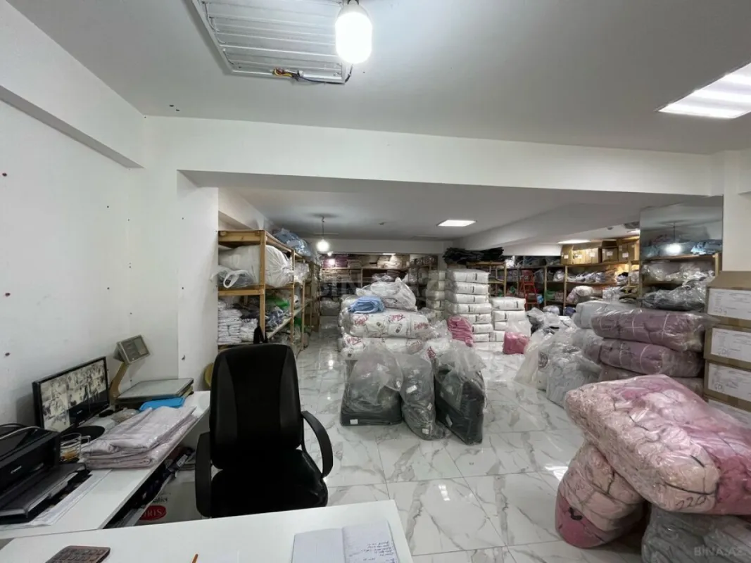 Satılır obyekt 357 m²