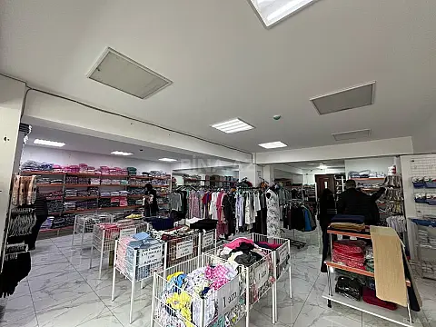 Satılır obyekt 357 m²