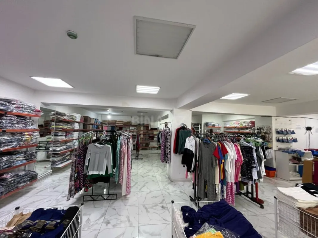Satılır obyekt 357 m²