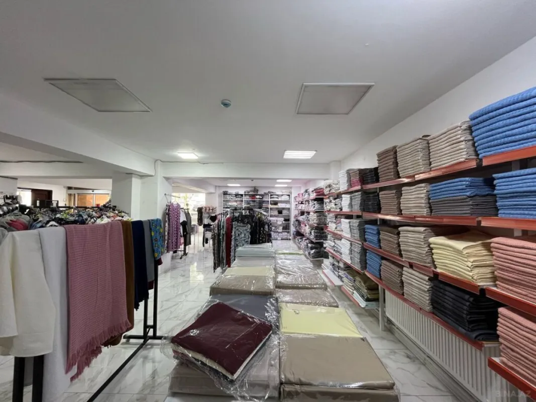Satılır obyekt 357 m²