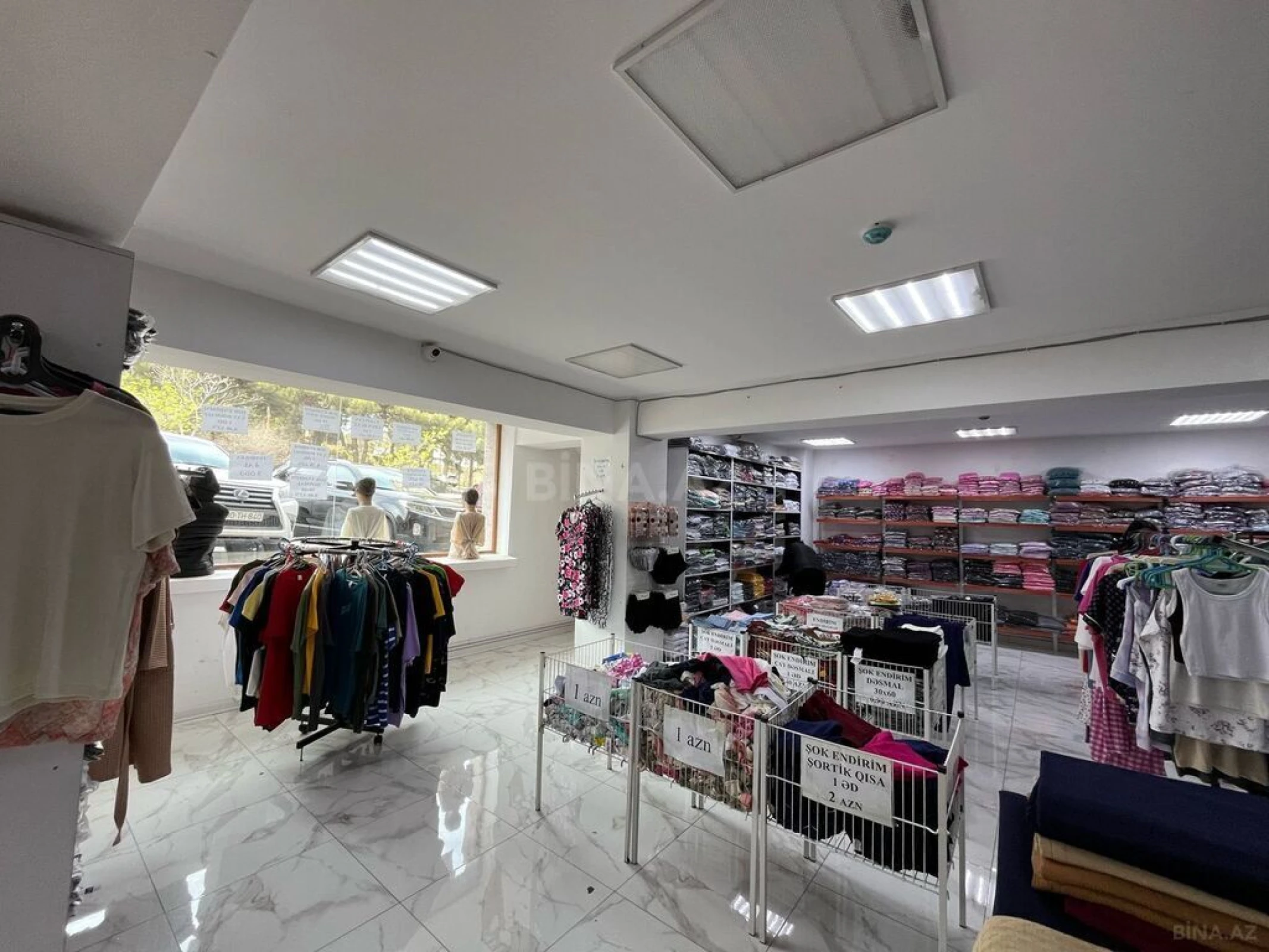 Satılır obyekt 357 m²