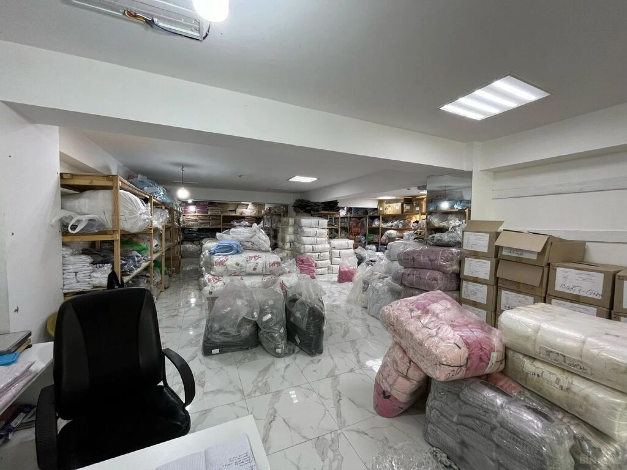 Satılır obyekt 357 m²