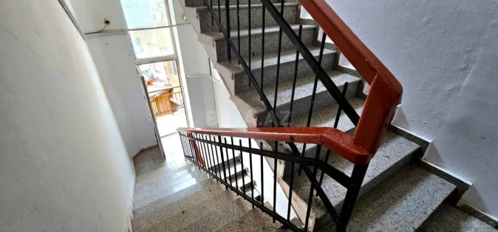 Satılır 3 otaqlı mənzil 84 m²