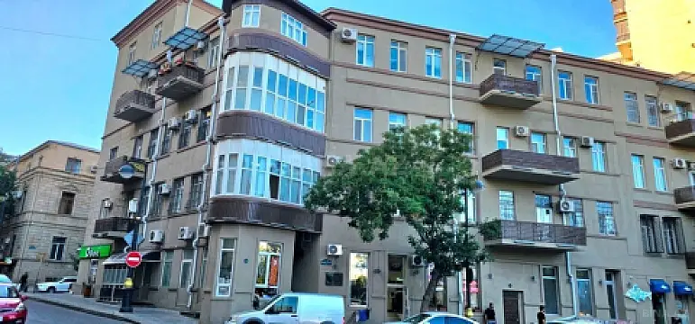 Satılır 3 otaqlı mənzil 84 m² — Bakı, İçərişəhər 3 otaq 84.00 m²