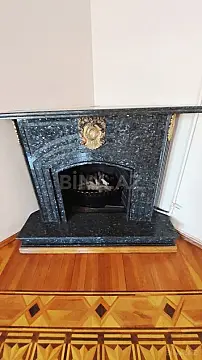 Satılır 7 otaqlı mənzil 750 m²