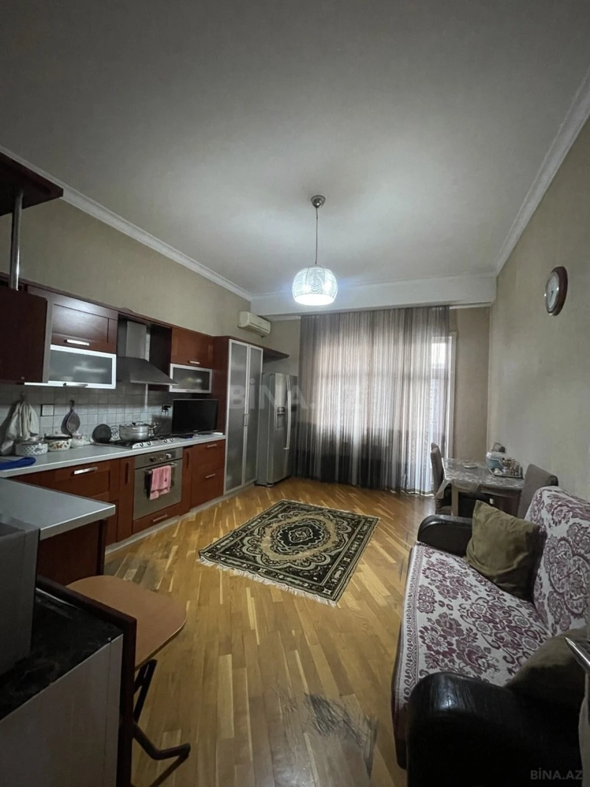 Satılır 3 otaqlı mənzil 135 m²