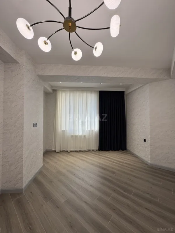 Satılır 3 otaqlı mənzil 107 m²