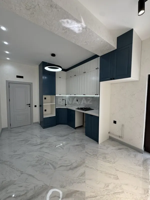 Satılır 3 otaqlı mənzil 107 m²