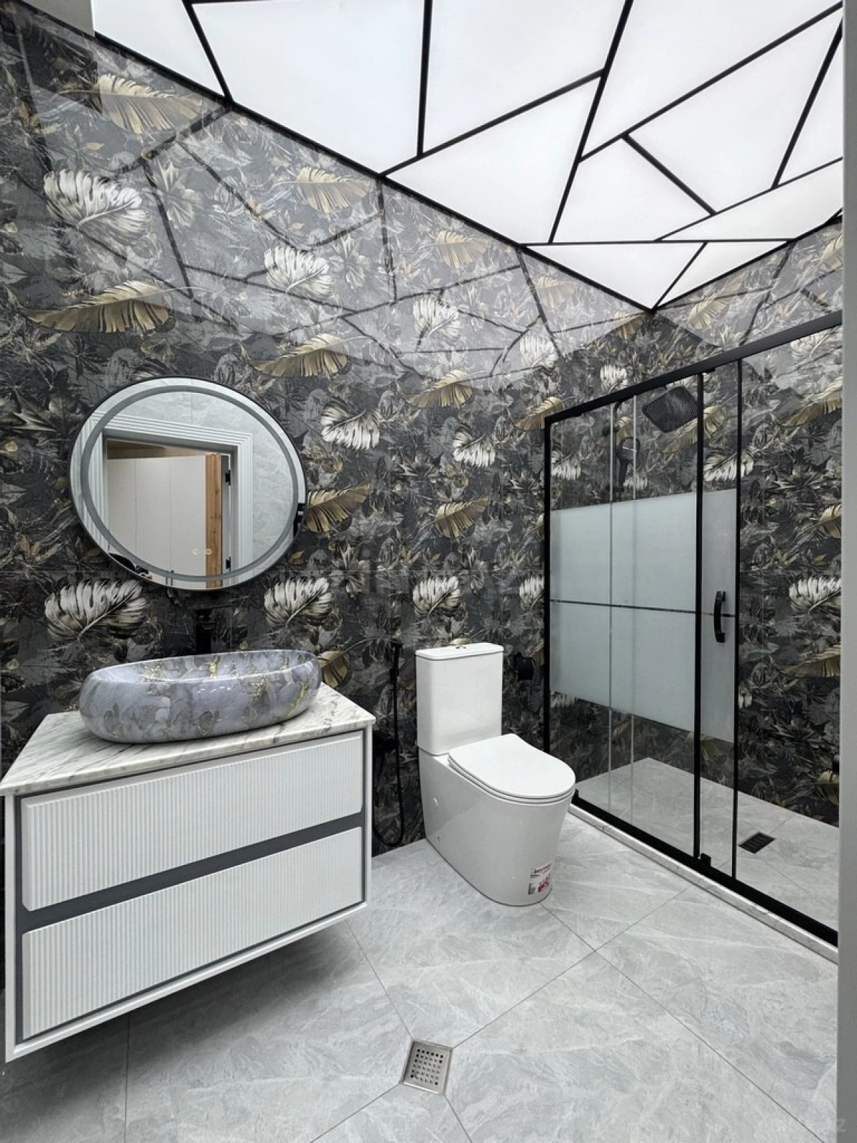 Satılır 3 otaqlı mənzil 107 m²