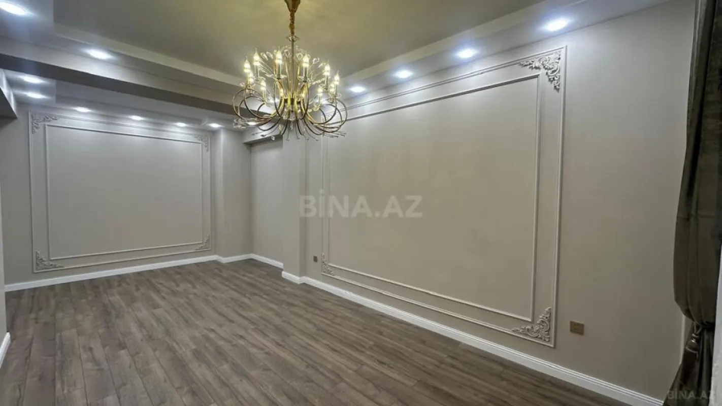 Satılır 2 otaqlı mənzil 81 m²