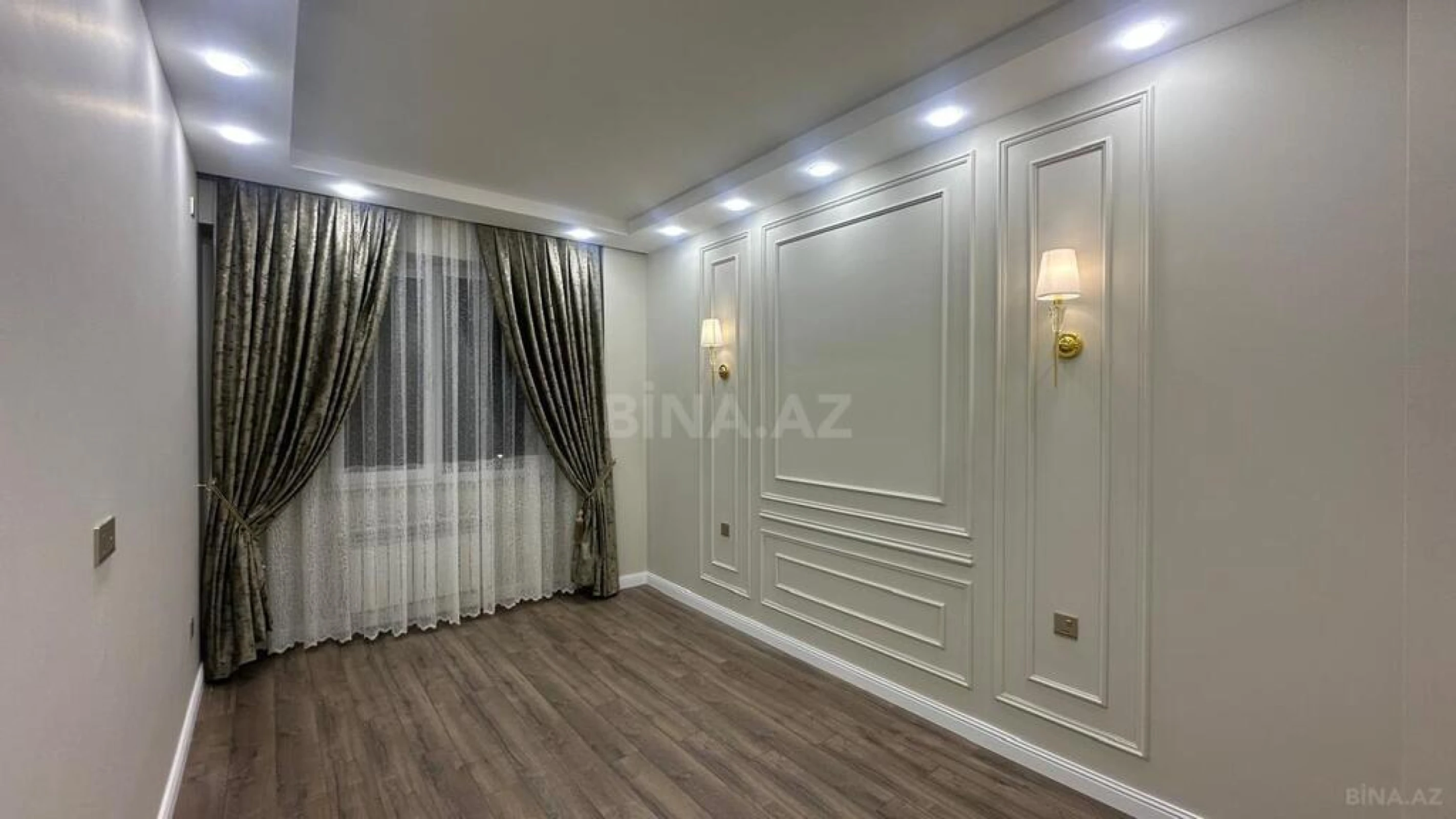 Satılır 2 otaqlı mənzil 81 m²