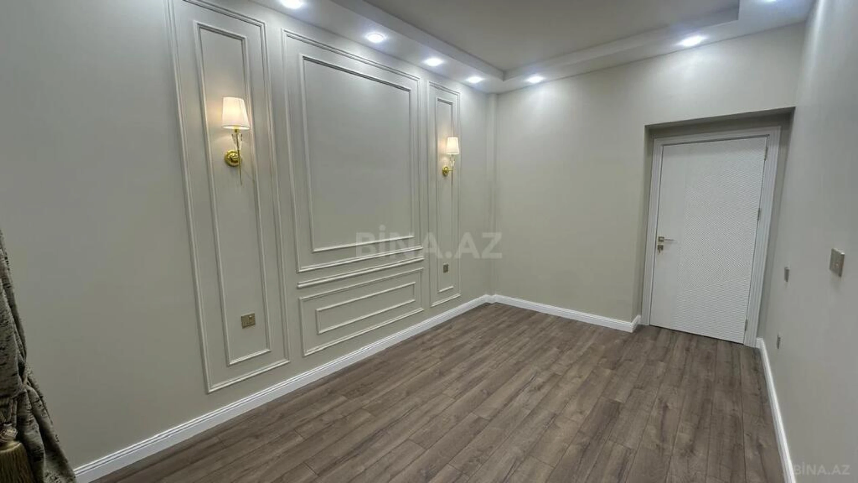 Satılır 2 otaqlı mənzil 81 m²