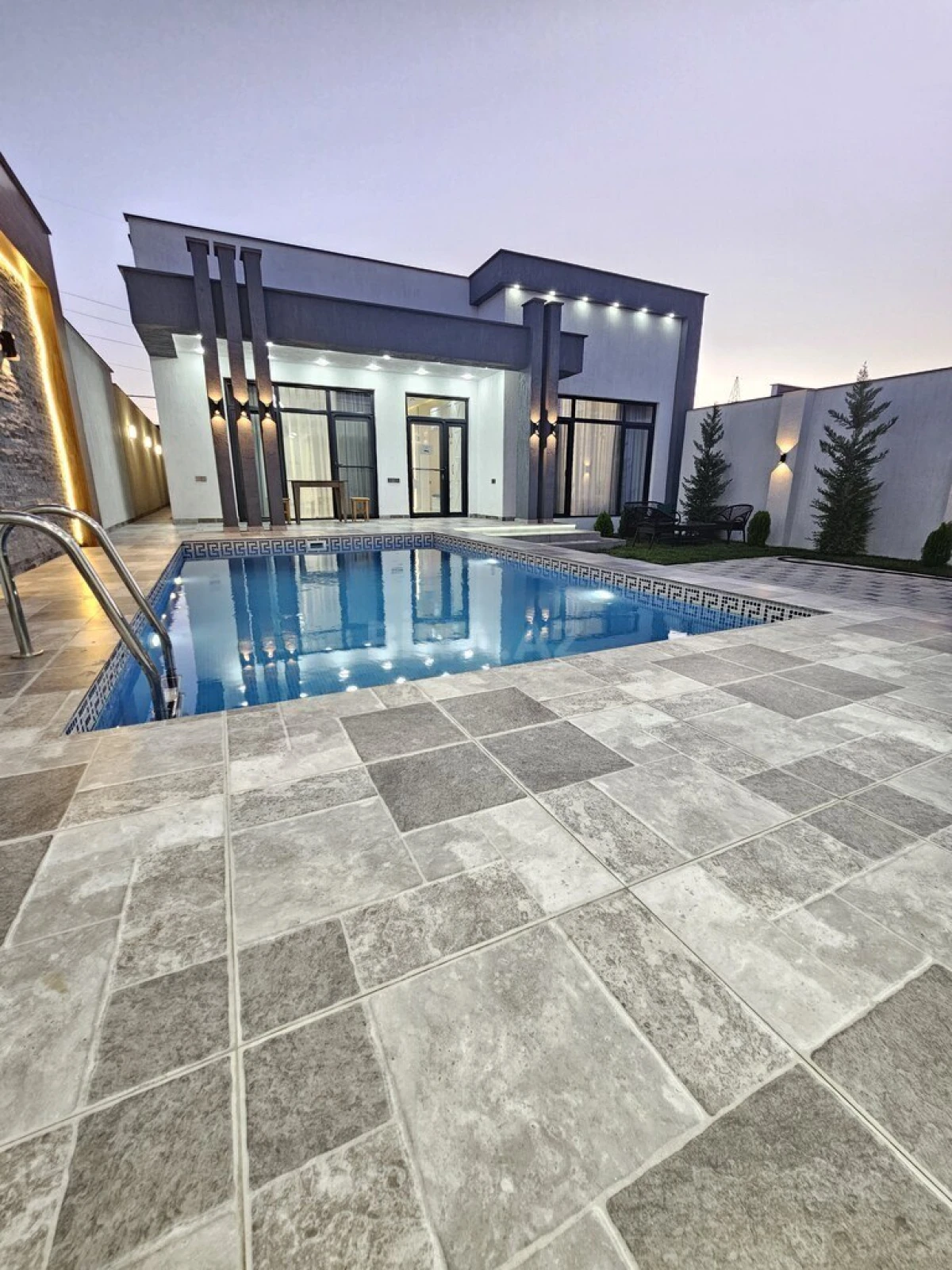 Satılır 4 otaqlı həyət evi 160 m²