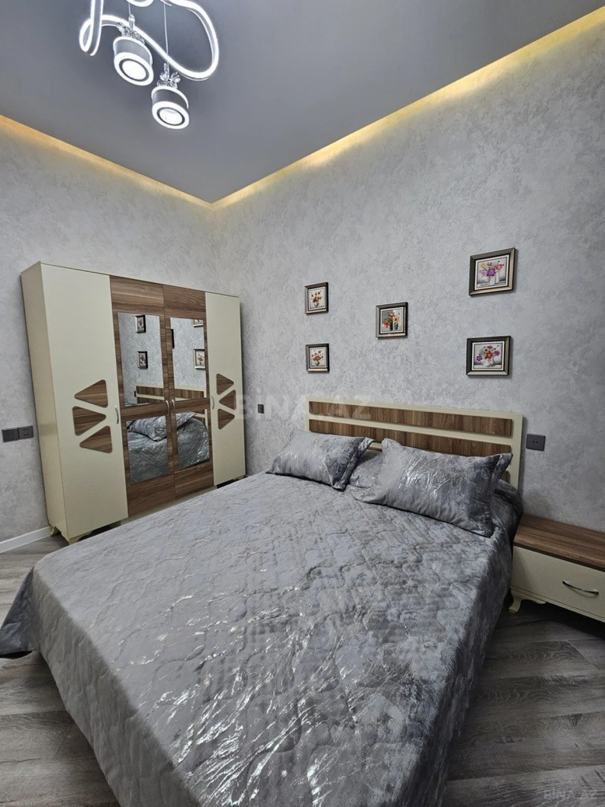Satılır 4 otaqlı həyət evi 160 m²