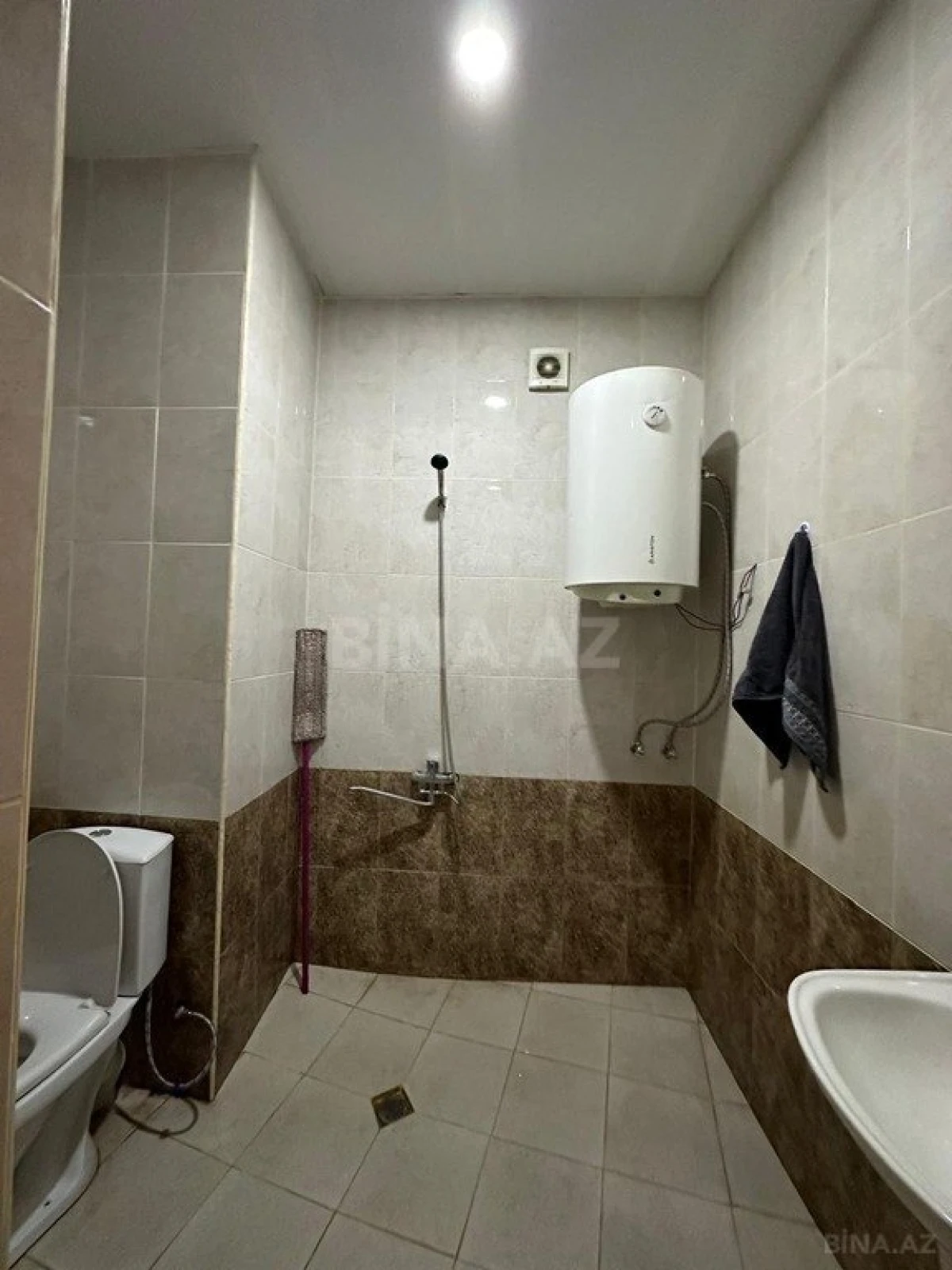 Satılır obyekt 173 m²