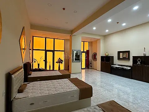 Satılır obyekt 173 m²