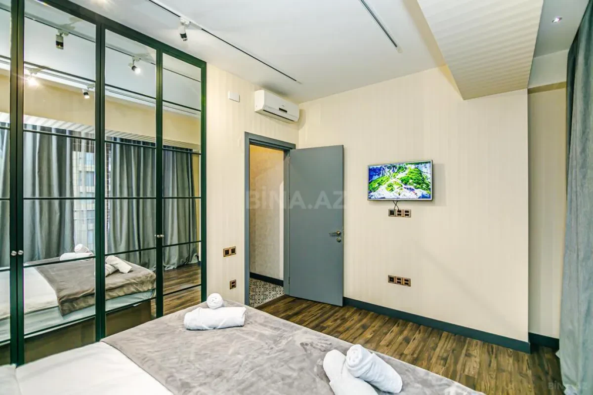 Kirayə verilir 2 otaqlı mənzil 100 m²