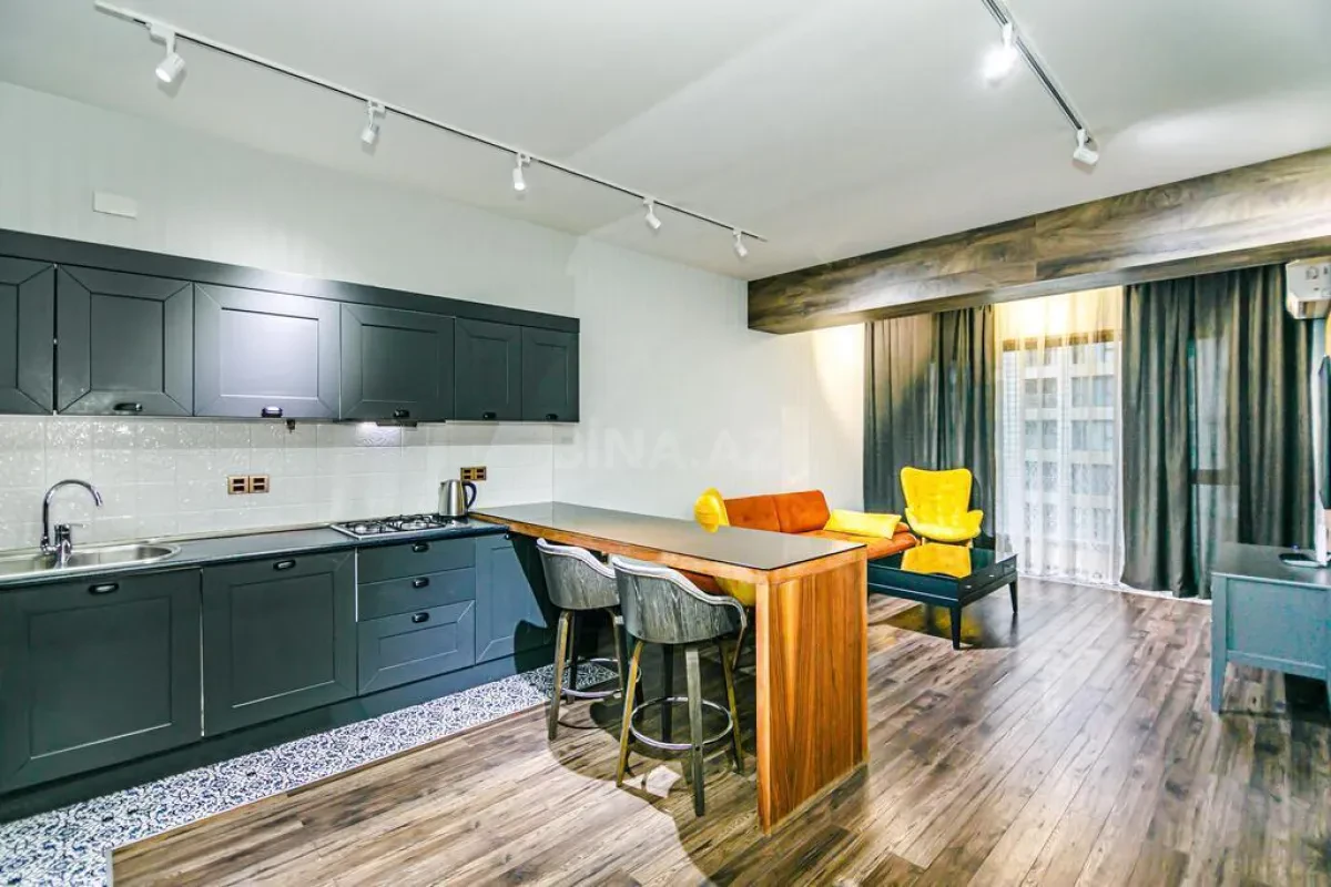 Kirayə verilir 2 otaqlı mənzil 100 m²