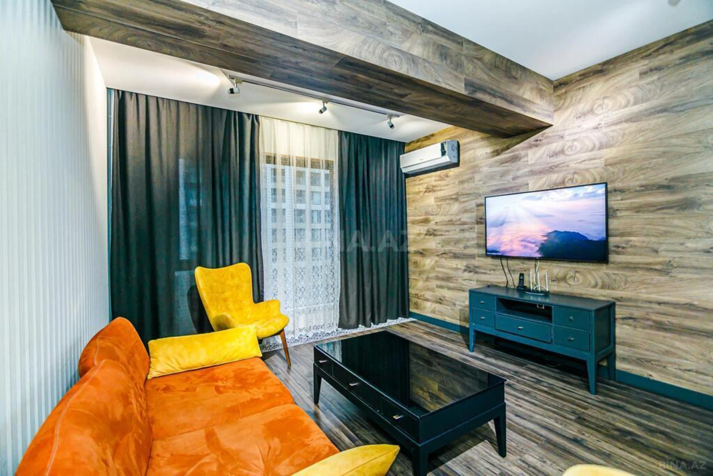Kirayə verilir 2 otaqlı mənzil 100 m²