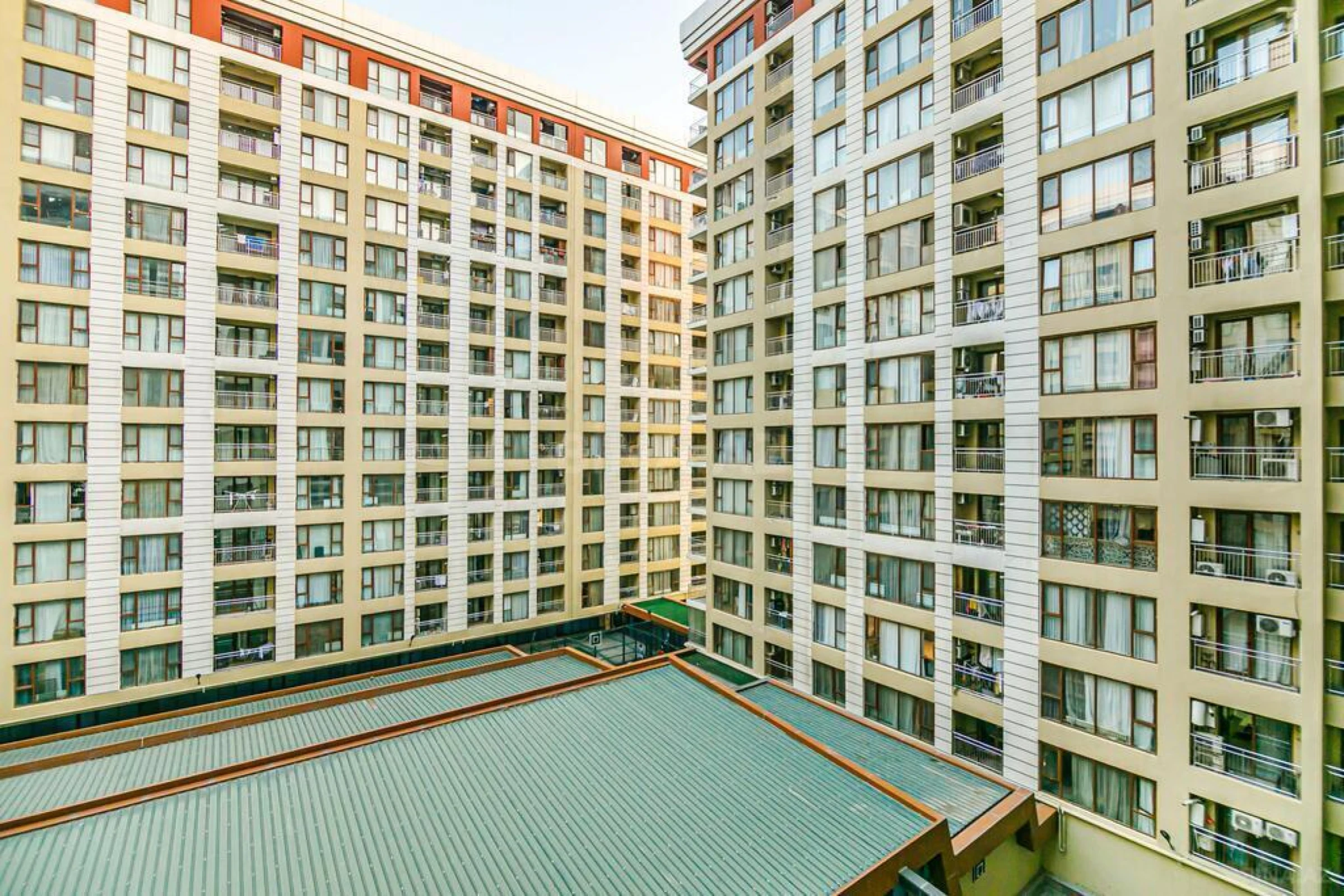 Kirayə verilir 2 otaqlı mənzil 100 m²