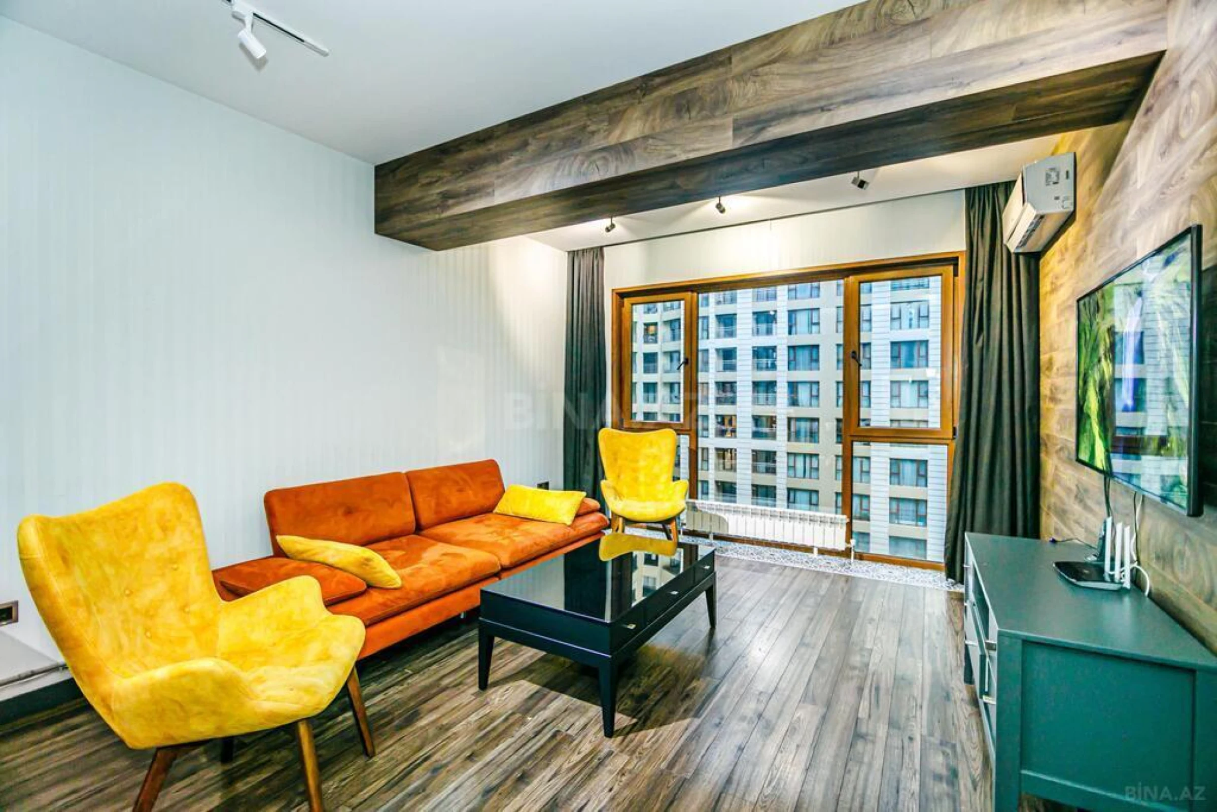 Kirayə verilir 2 otaqlı mənzil 100 m²