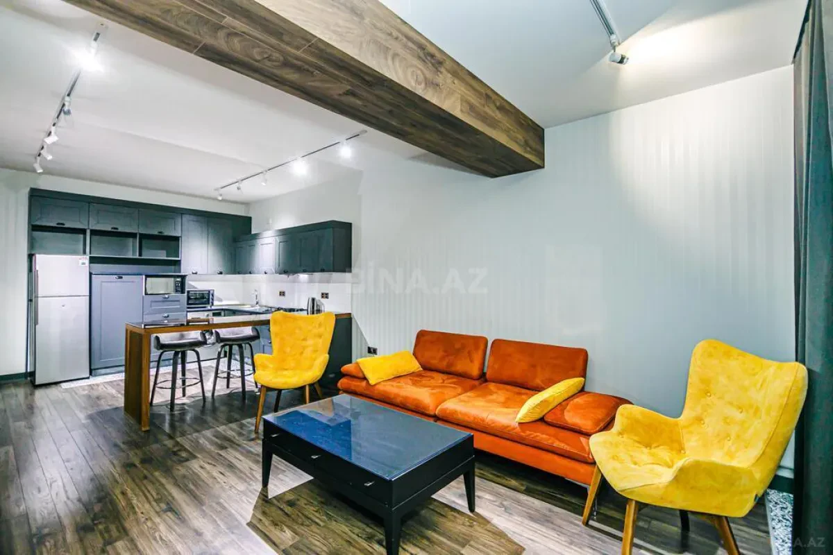Kirayə verilir 2 otaqlı mənzil 100 m²
