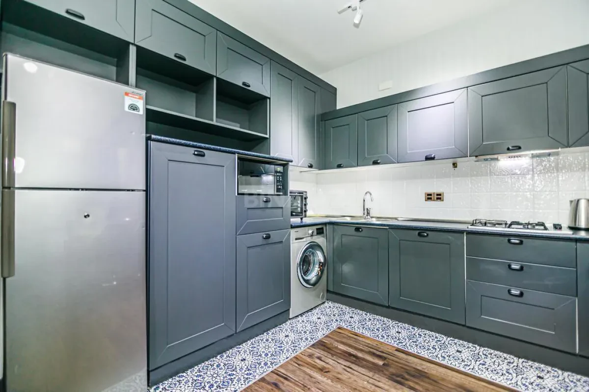 Kirayə verilir 2 otaqlı mənzil 100 m²