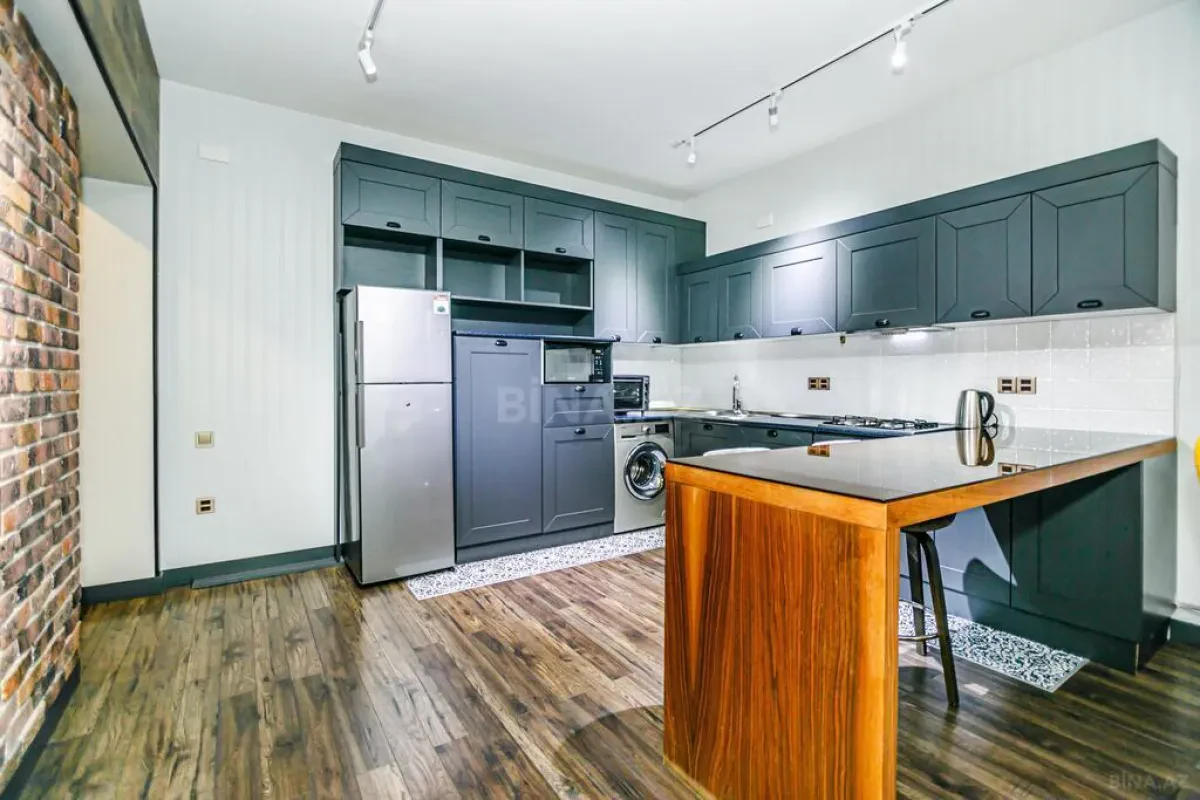 Kirayə verilir 2 otaqlı mənzil 100 m²