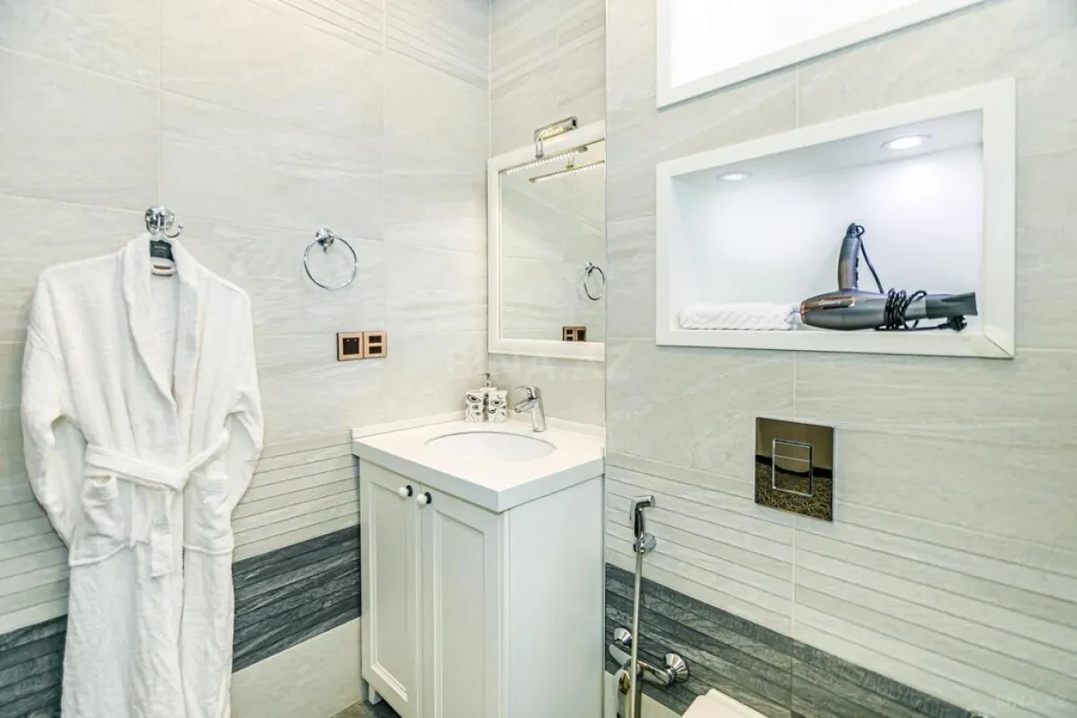 Kirayə verilir 2 otaqlı mənzil 100 m²