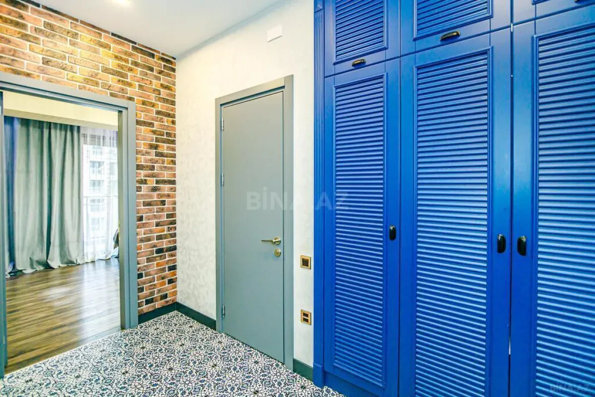 Kirayə verilir 2 otaqlı mənzil 100 m²