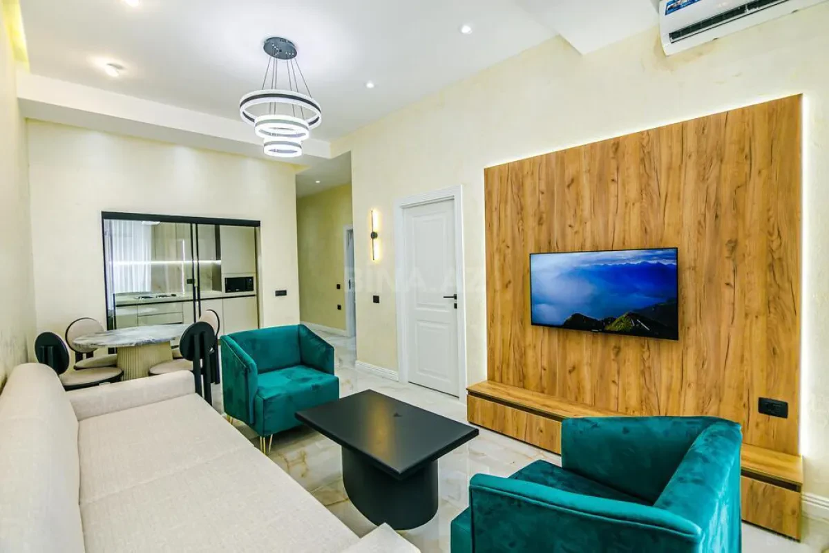 Kirayə verilir 2 otaqlı mənzil 100 m²
