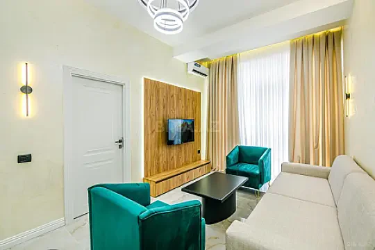 Kirayə verilir 2 otaqlı mənzil 100 m²