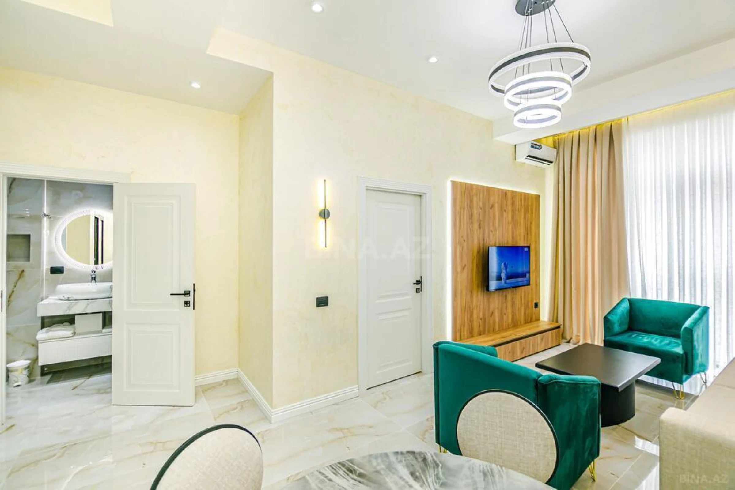Kirayə verilir 2 otaqlı mənzil 100 m²