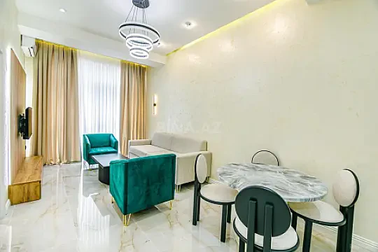 Kirayə verilir 2 otaqlı mənzil 100 m²