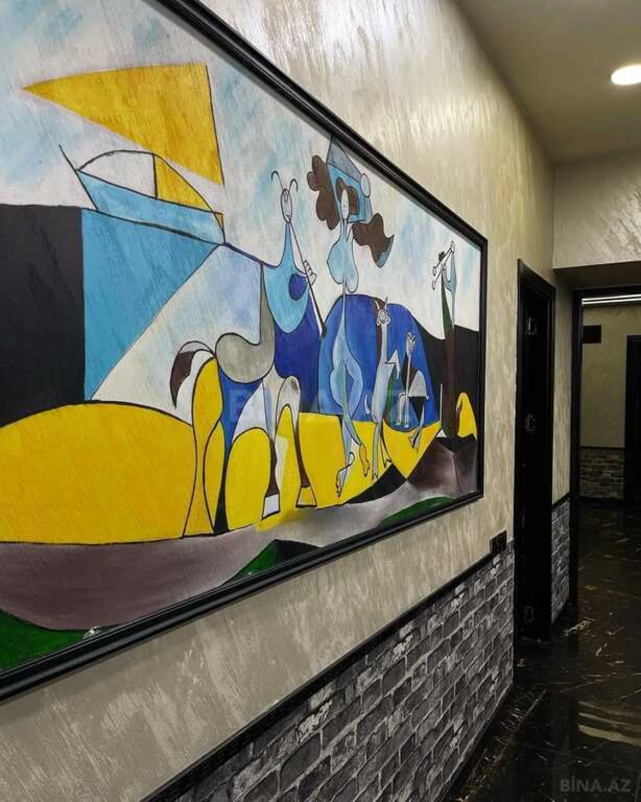 Satılır obyekt 421 m²