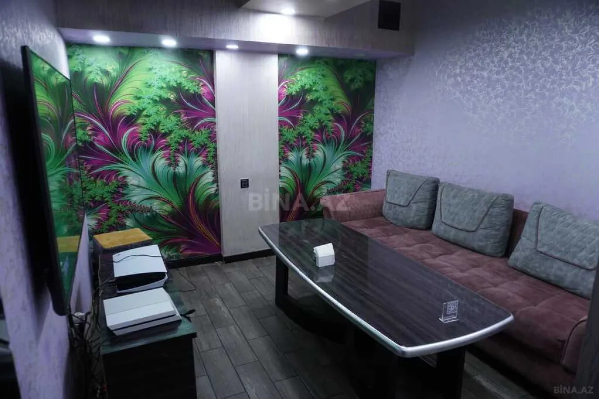 Satılır obyekt 421 m²