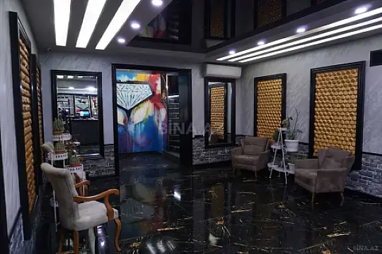 Satılır obyekt 421 m²