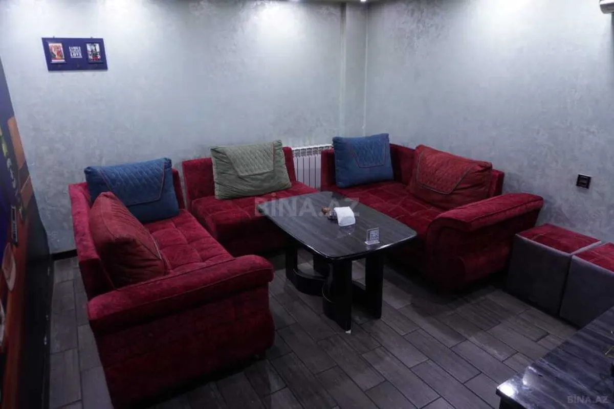 Satılır obyekt 421 m²