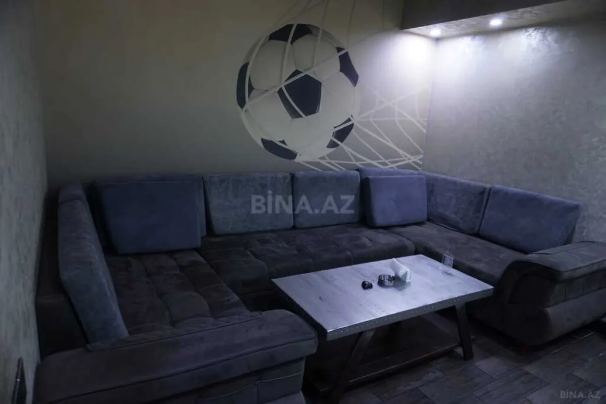 Satılır obyekt 421 m²