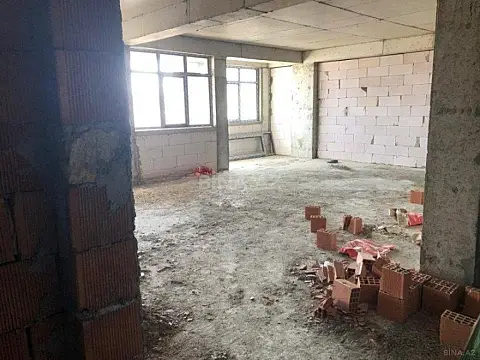Satılır 2 otaqlı mənzil 115 m²