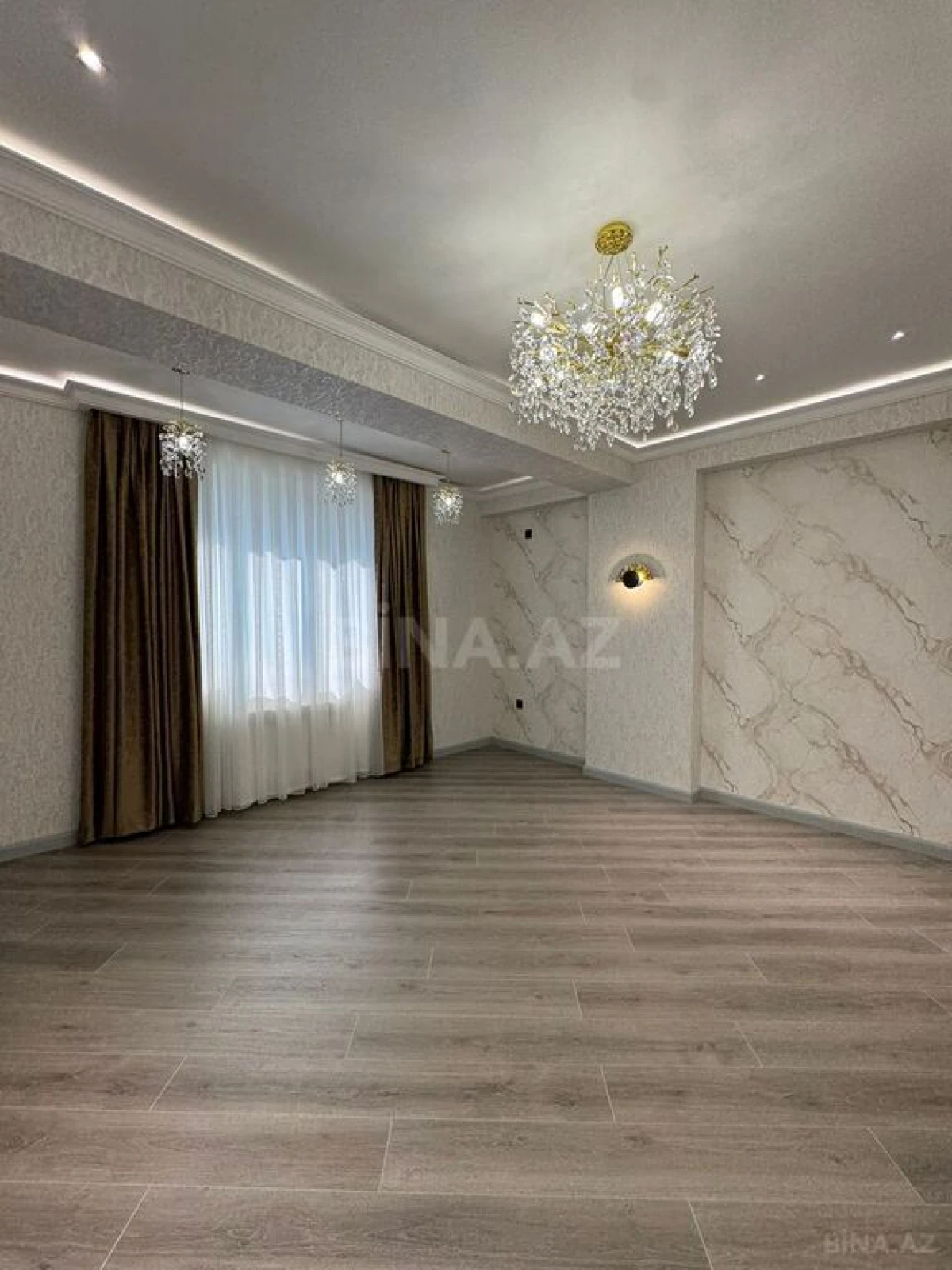 Satılır 3 otaqlı mənzil 108 m²